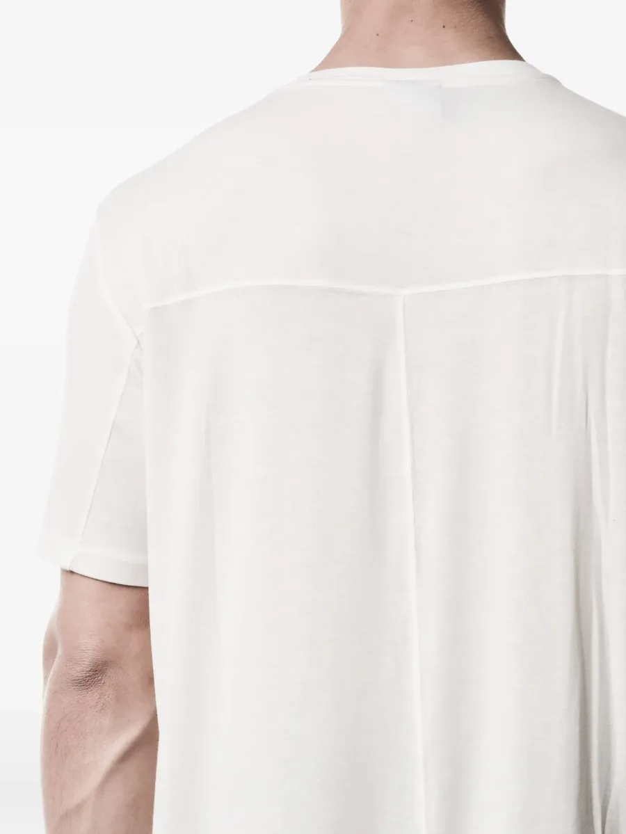 V-neck T-shirt 12