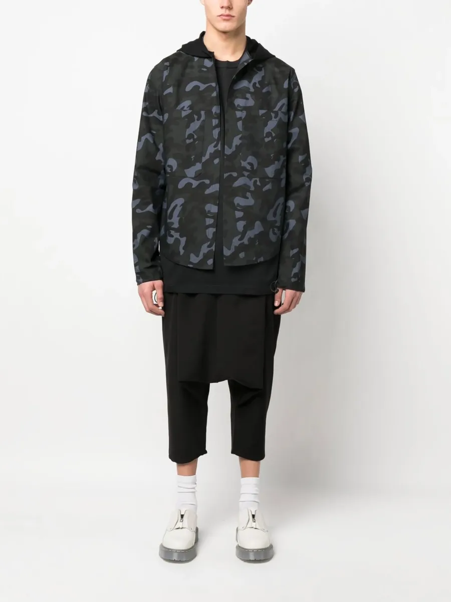 camouflage-print hooded shirt 3