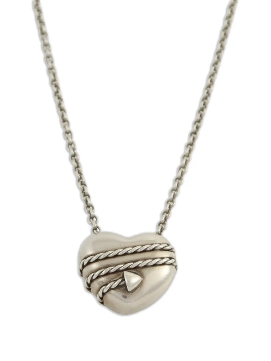 heart-motif necklace 2