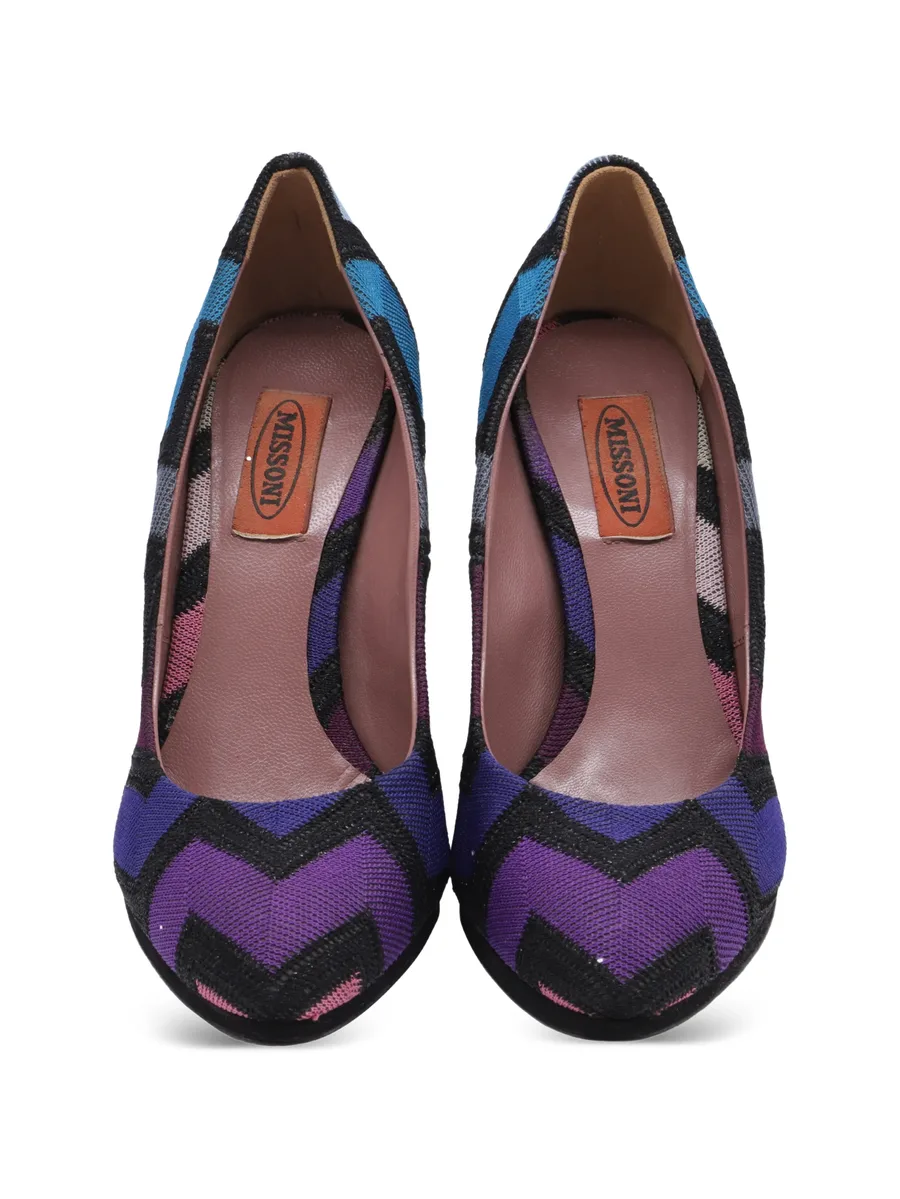Zig Zag print pumps 8