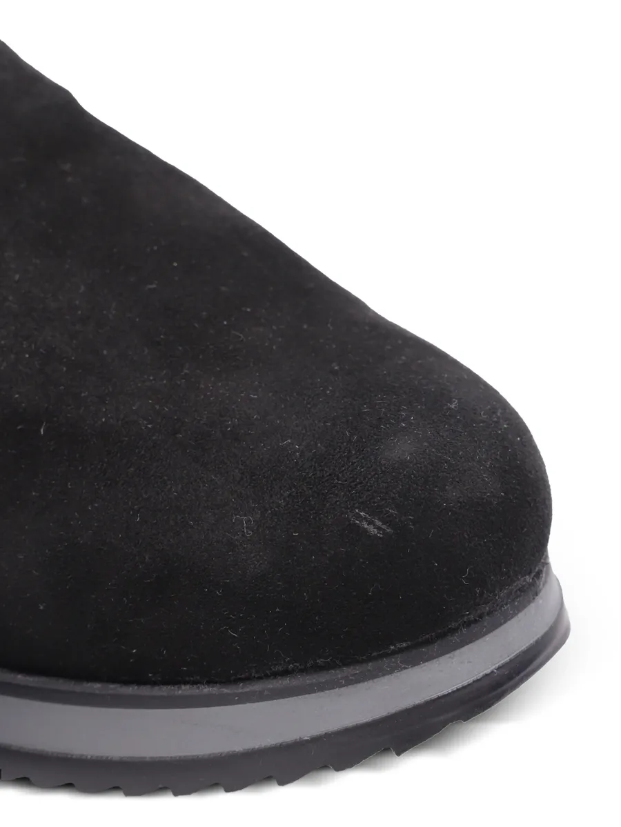 slip-on sneakers 11