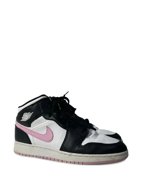 Air Jordan 1 leather sneakers
