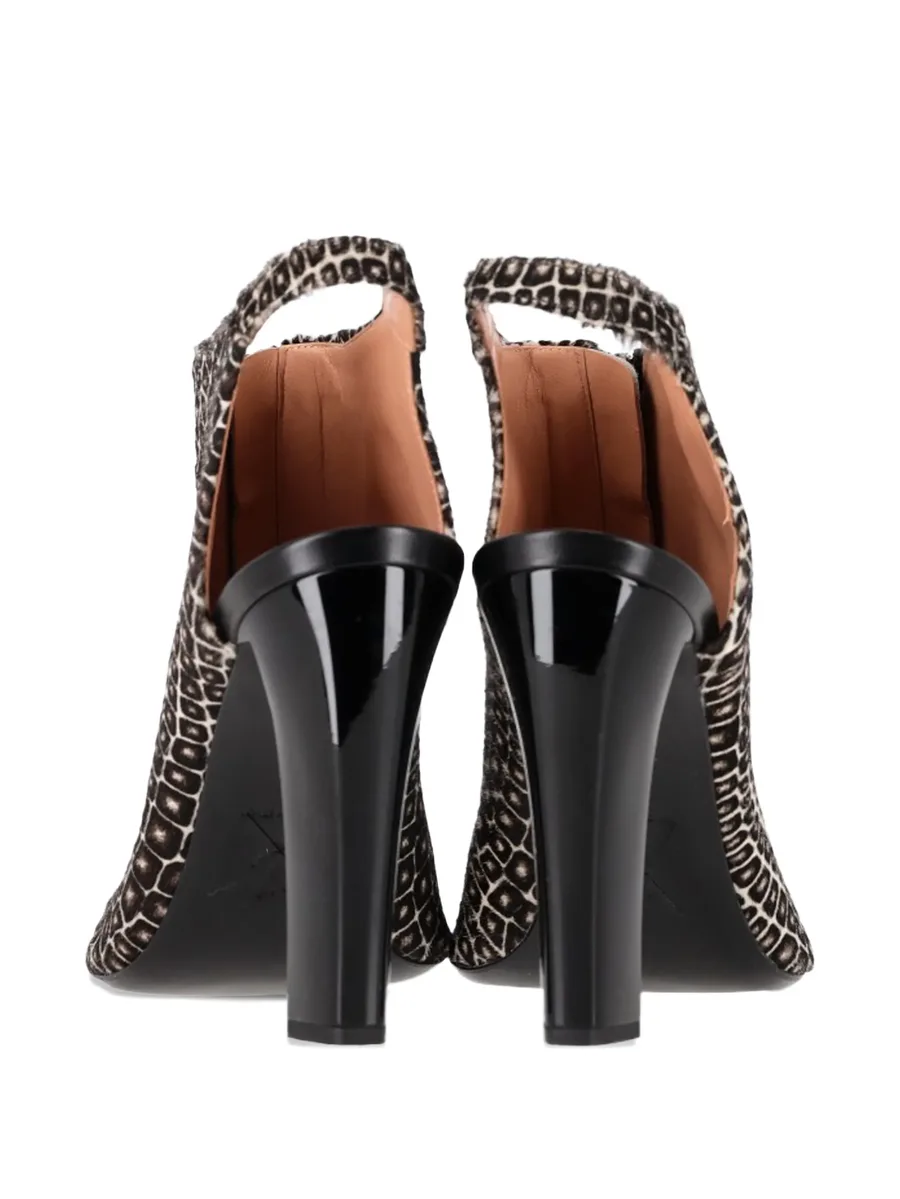 printed zip-fastening pumps 6
