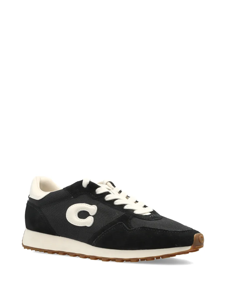 logo sneakers 3